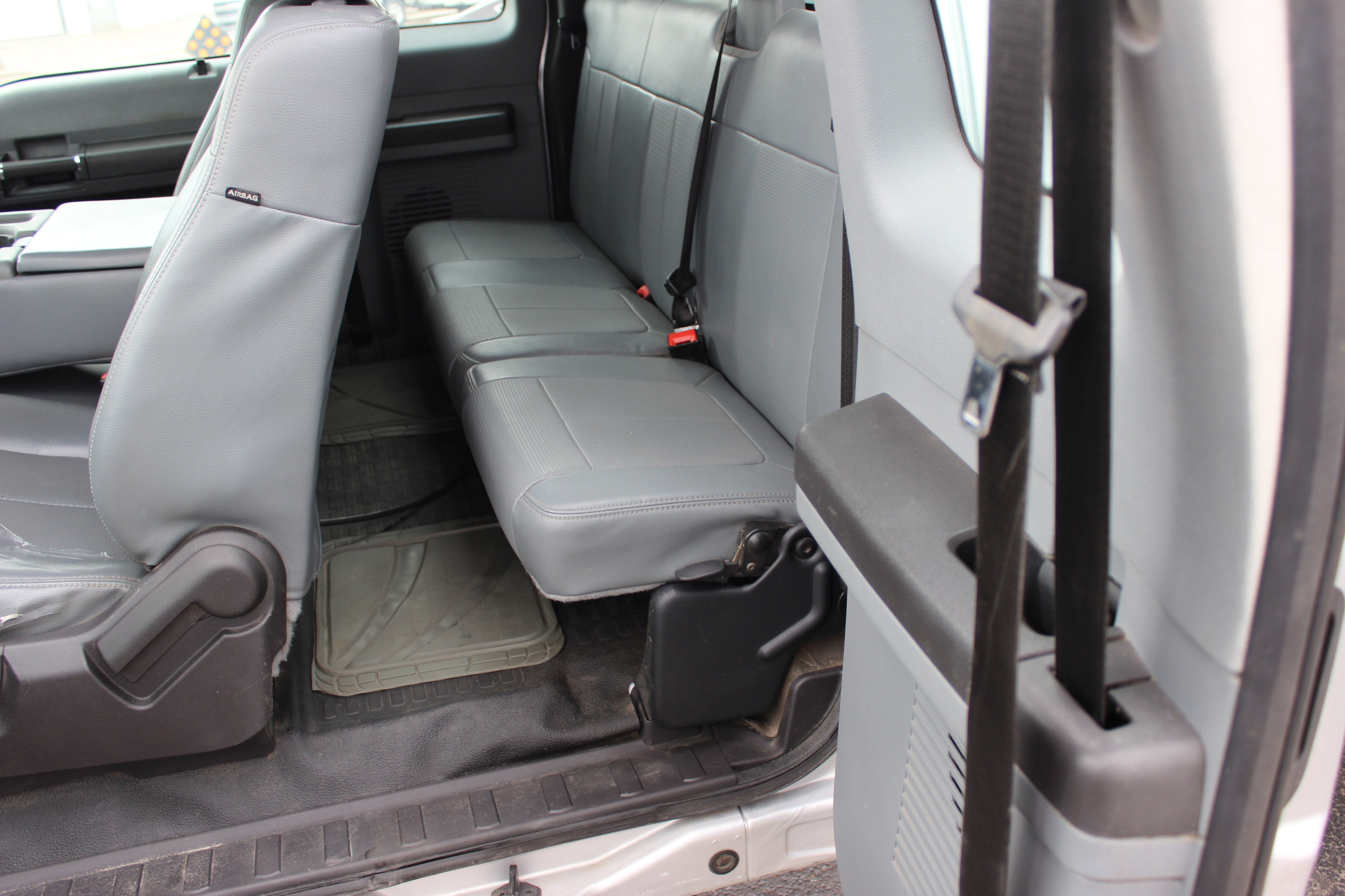 2015 Ford Super Duty F-350 DRW XL