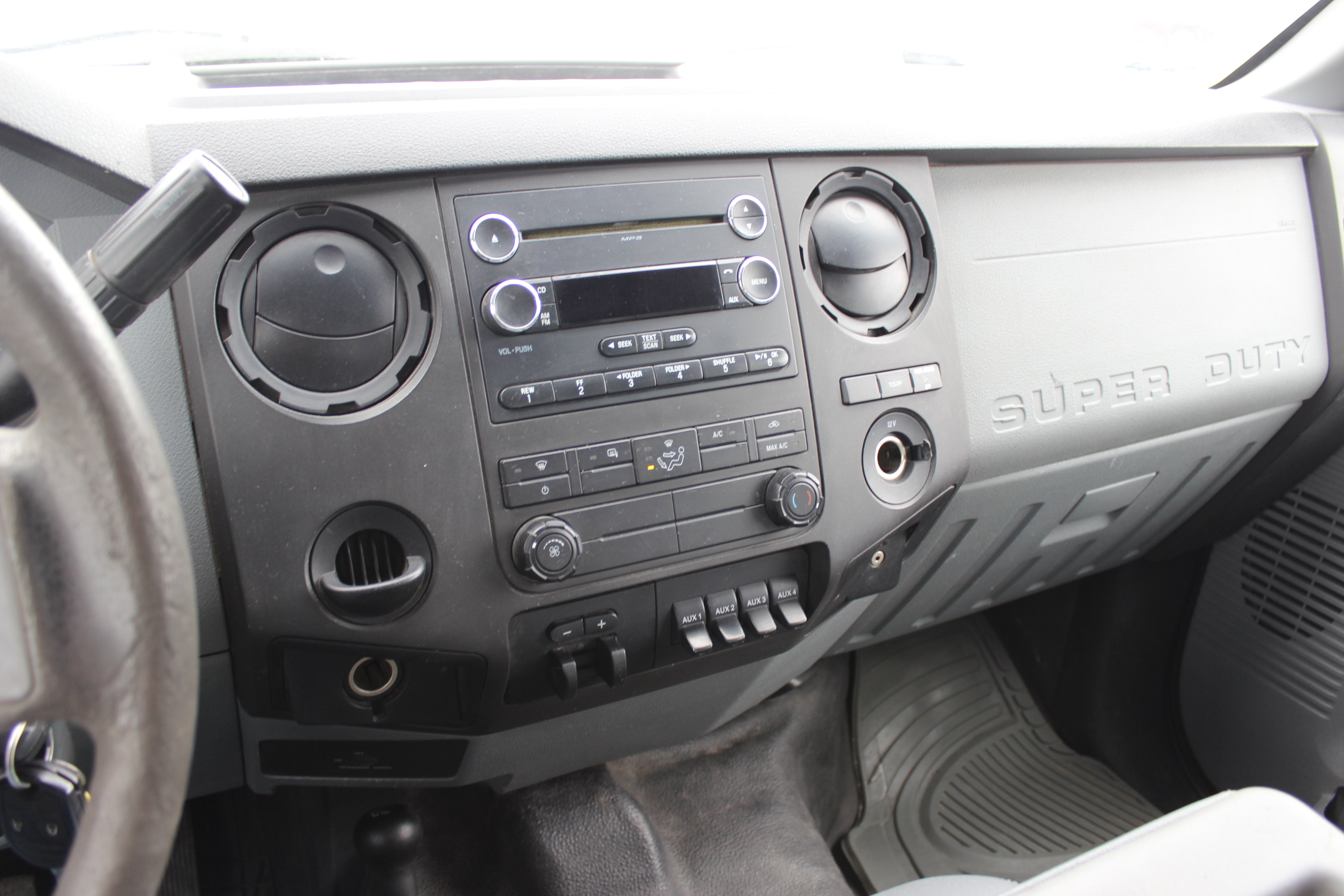 2015 Ford Super Duty F-350 DRW XL