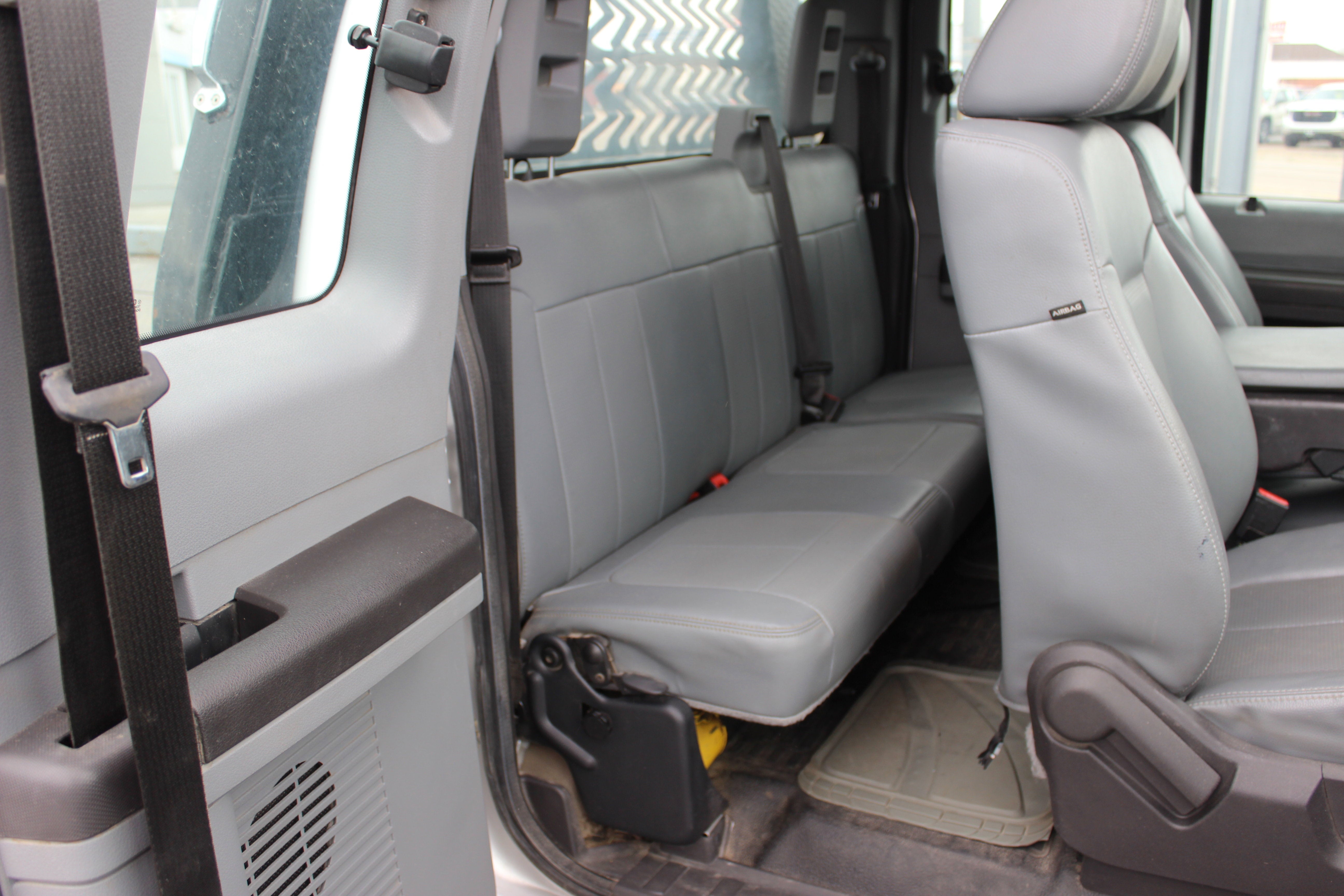 2015 Ford Super Duty F-350 DRW XL