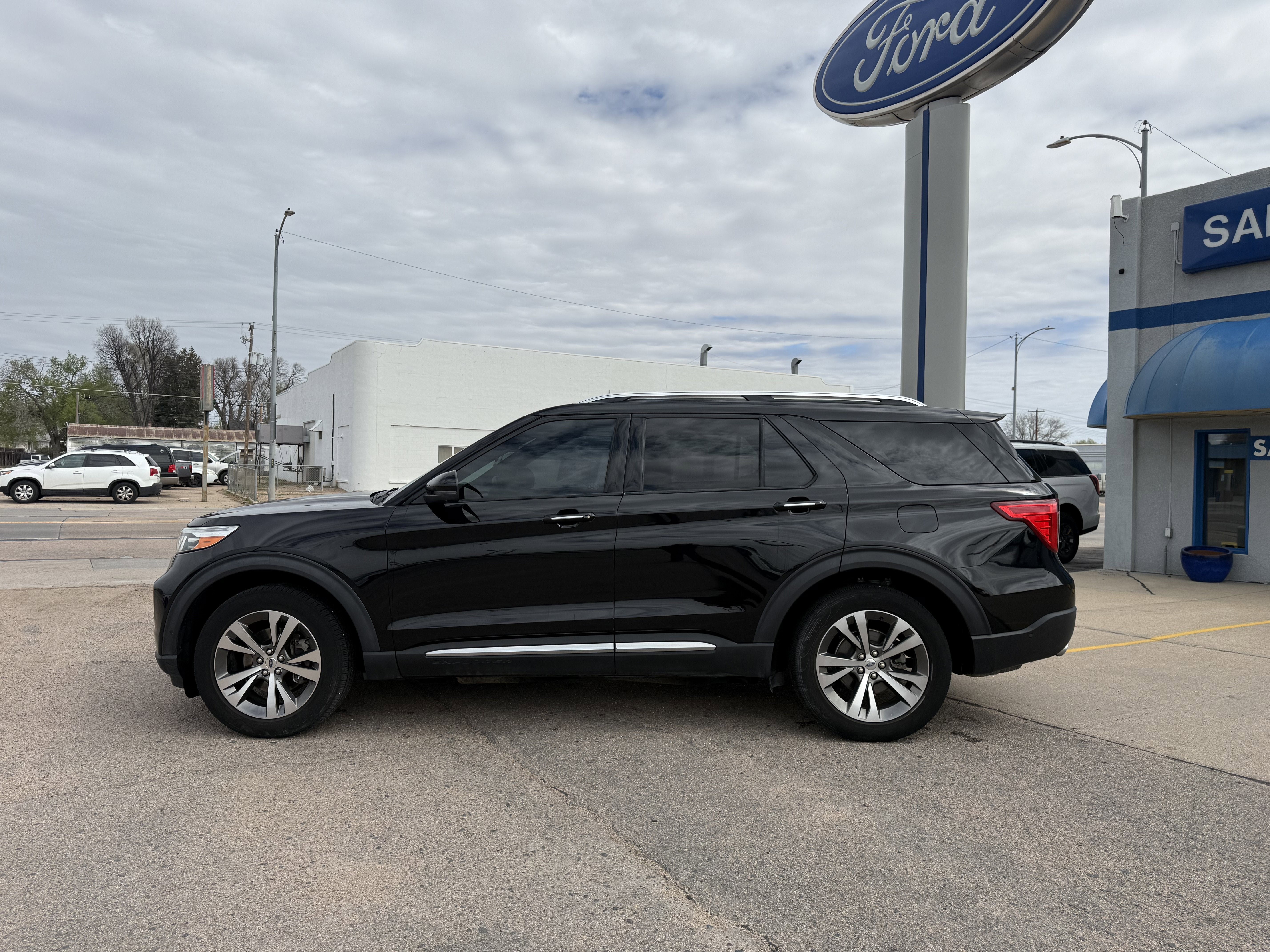 2020 Ford Explorer Platinum
