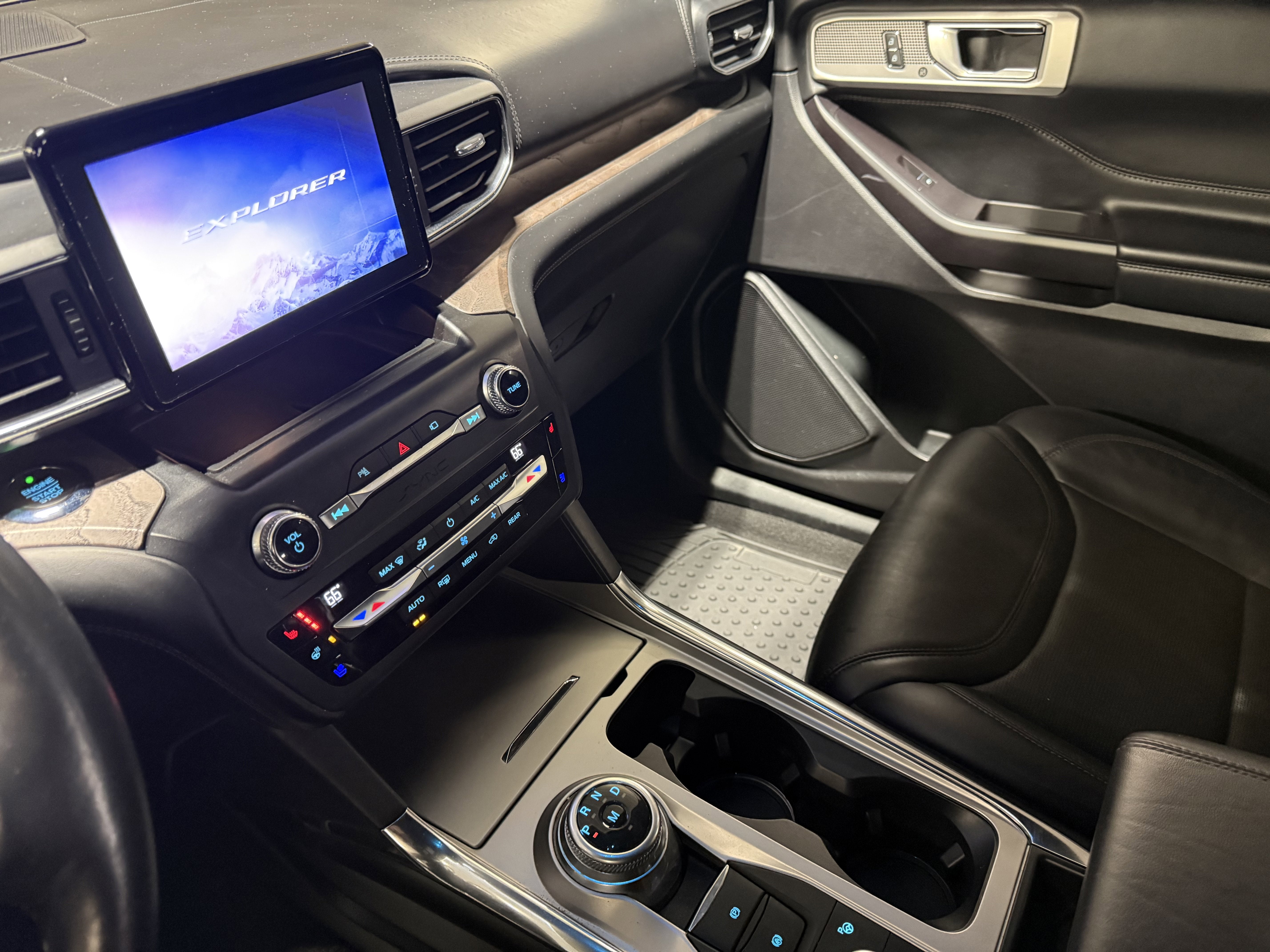2020 Ford Explorer Platinum