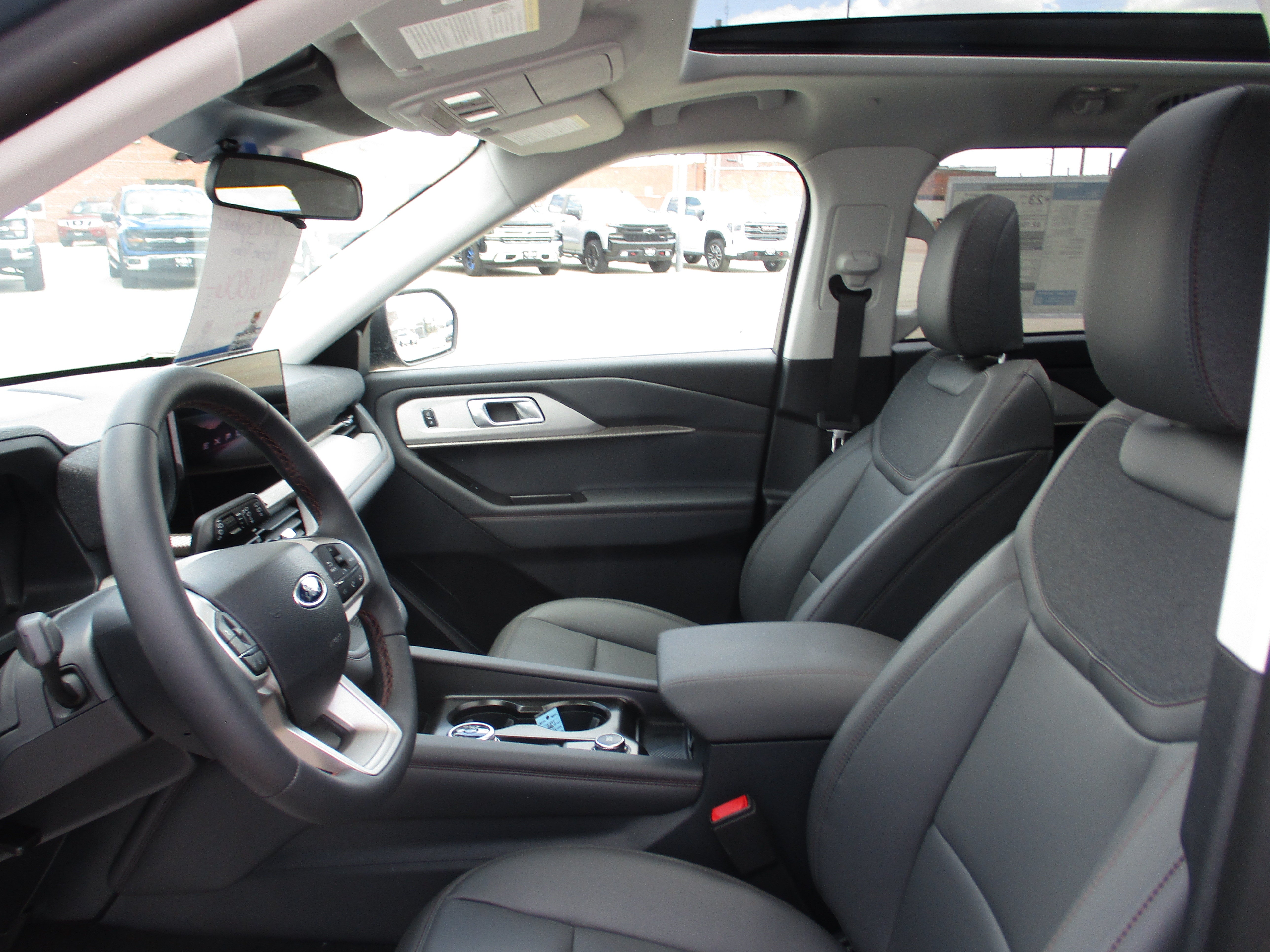 2026 Ford Explorer Active w/200A Pkg