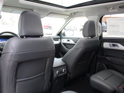 2026 Ford Explorer Active w/200A Pkg