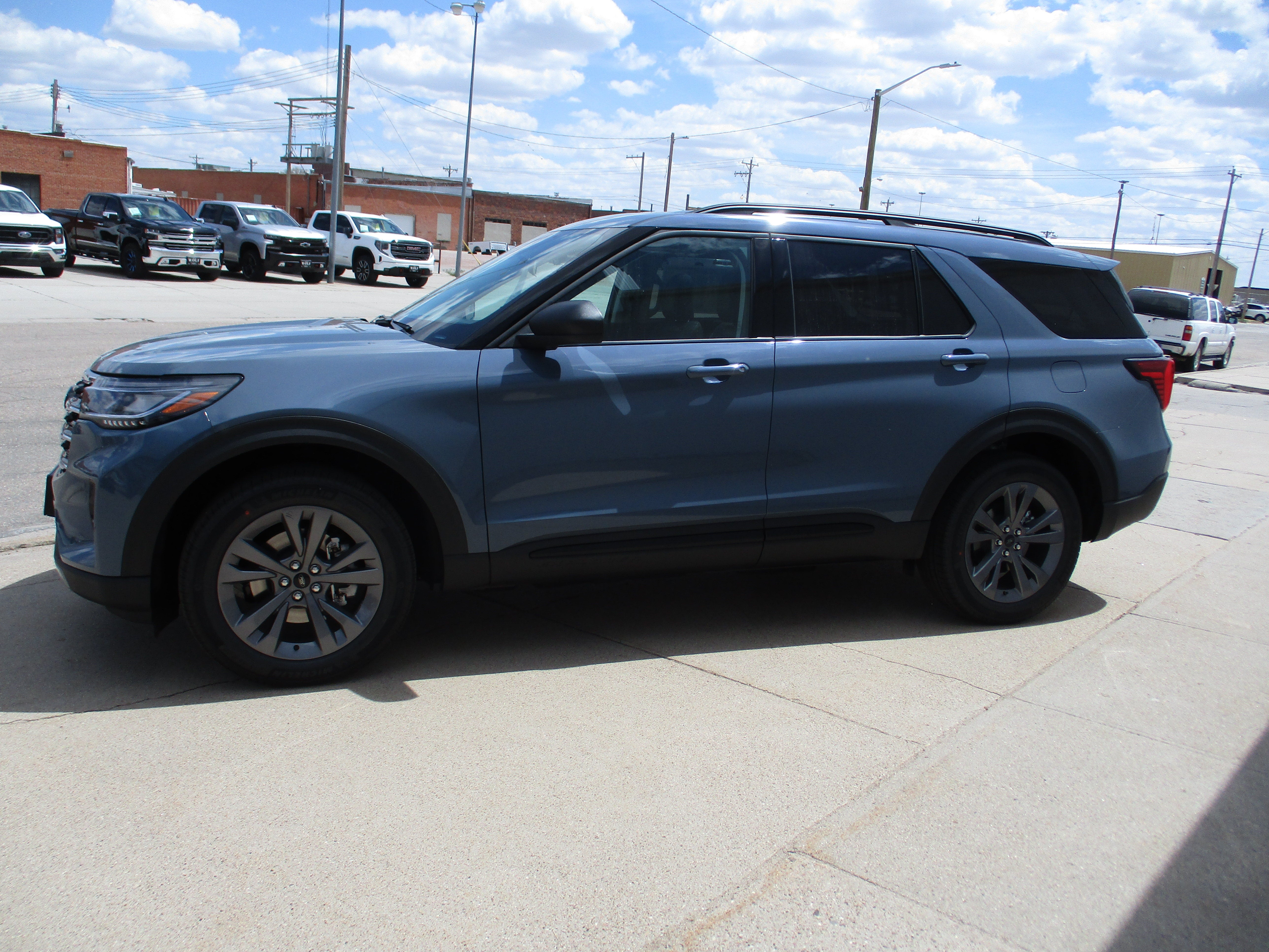 2026 Ford Explorer Active w/200A Pkg