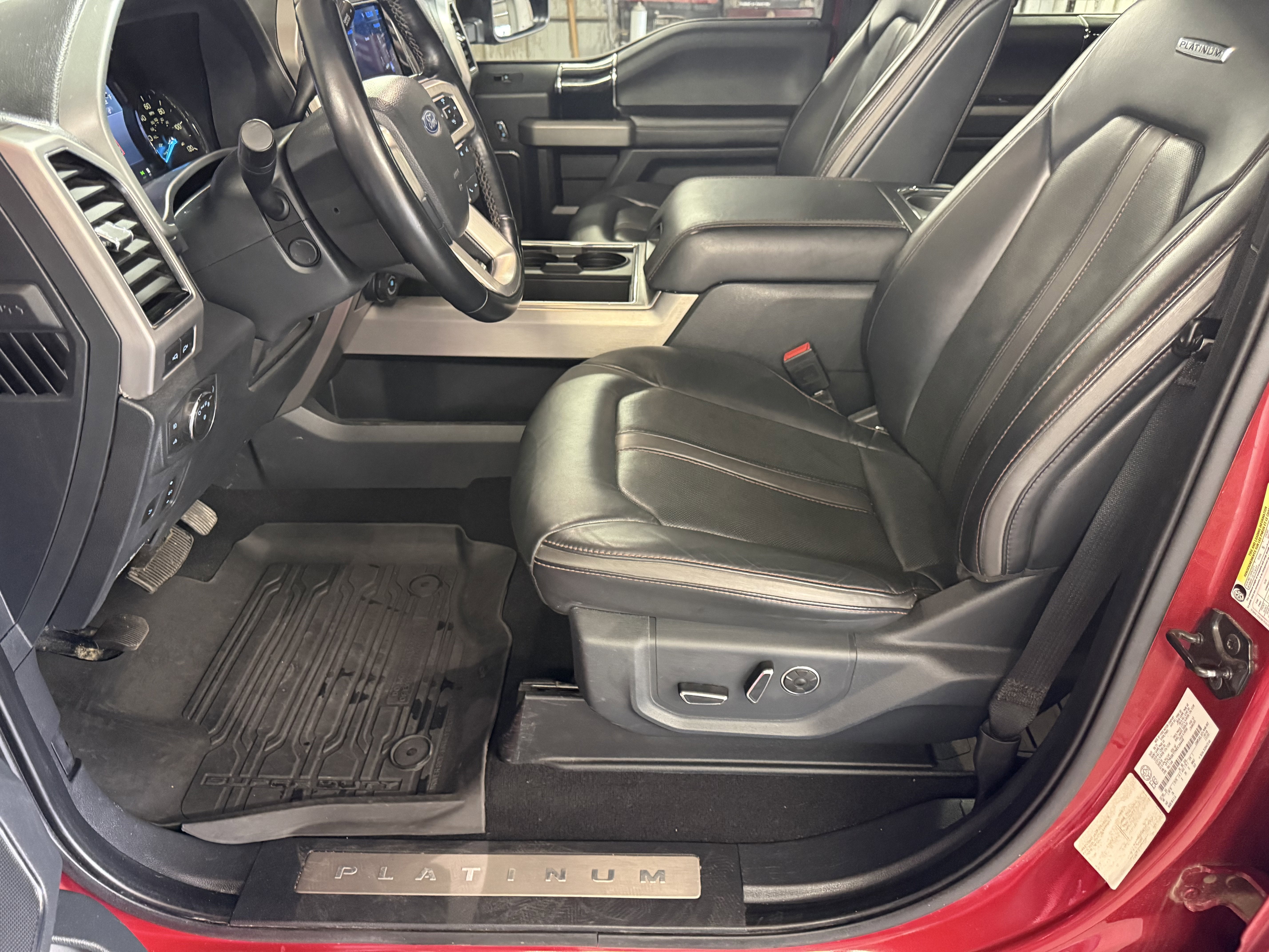2022 Ford Super Duty F-250 SRW Plat