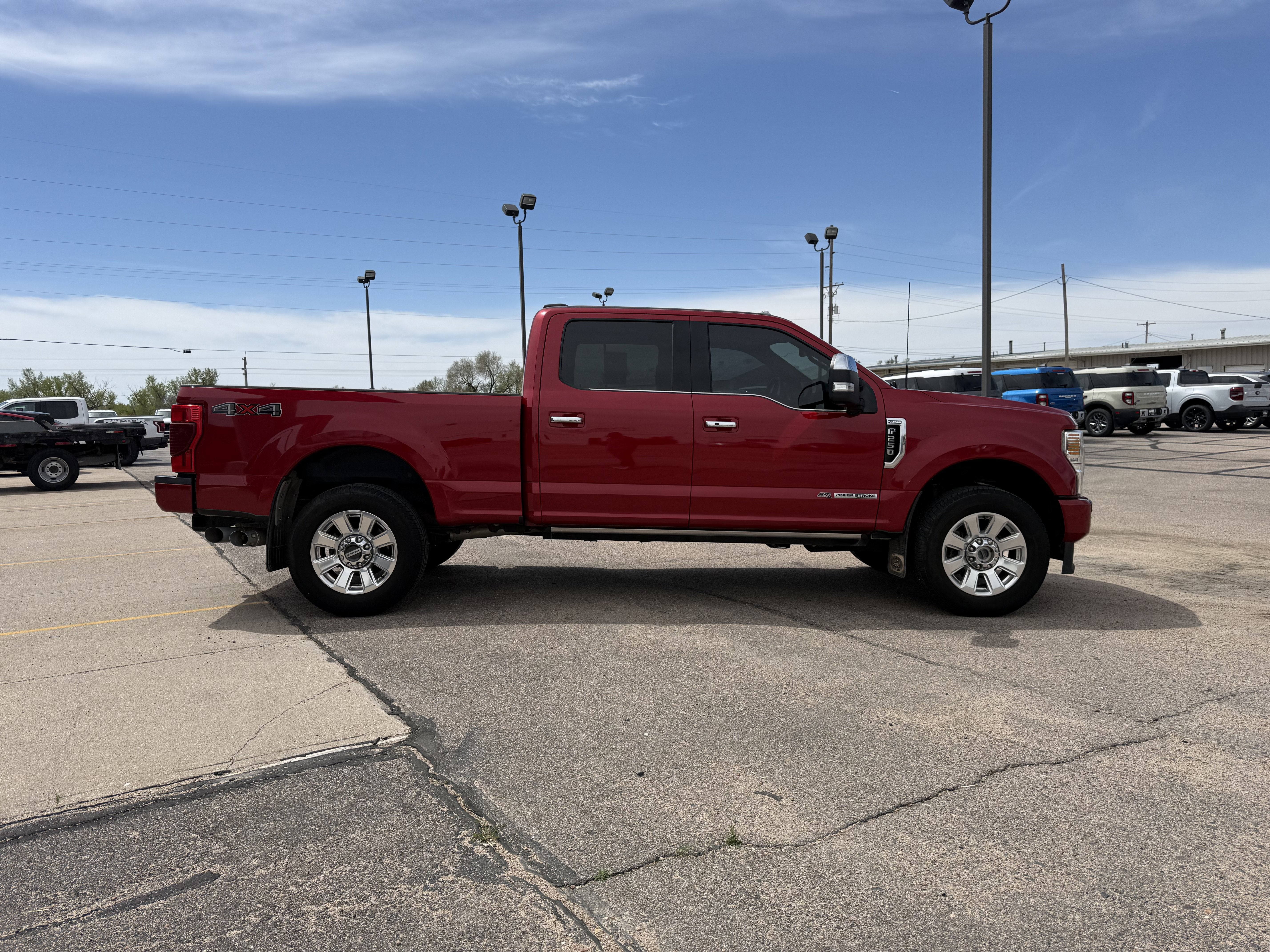 2022 Ford Super Duty F-250 SRW Plat