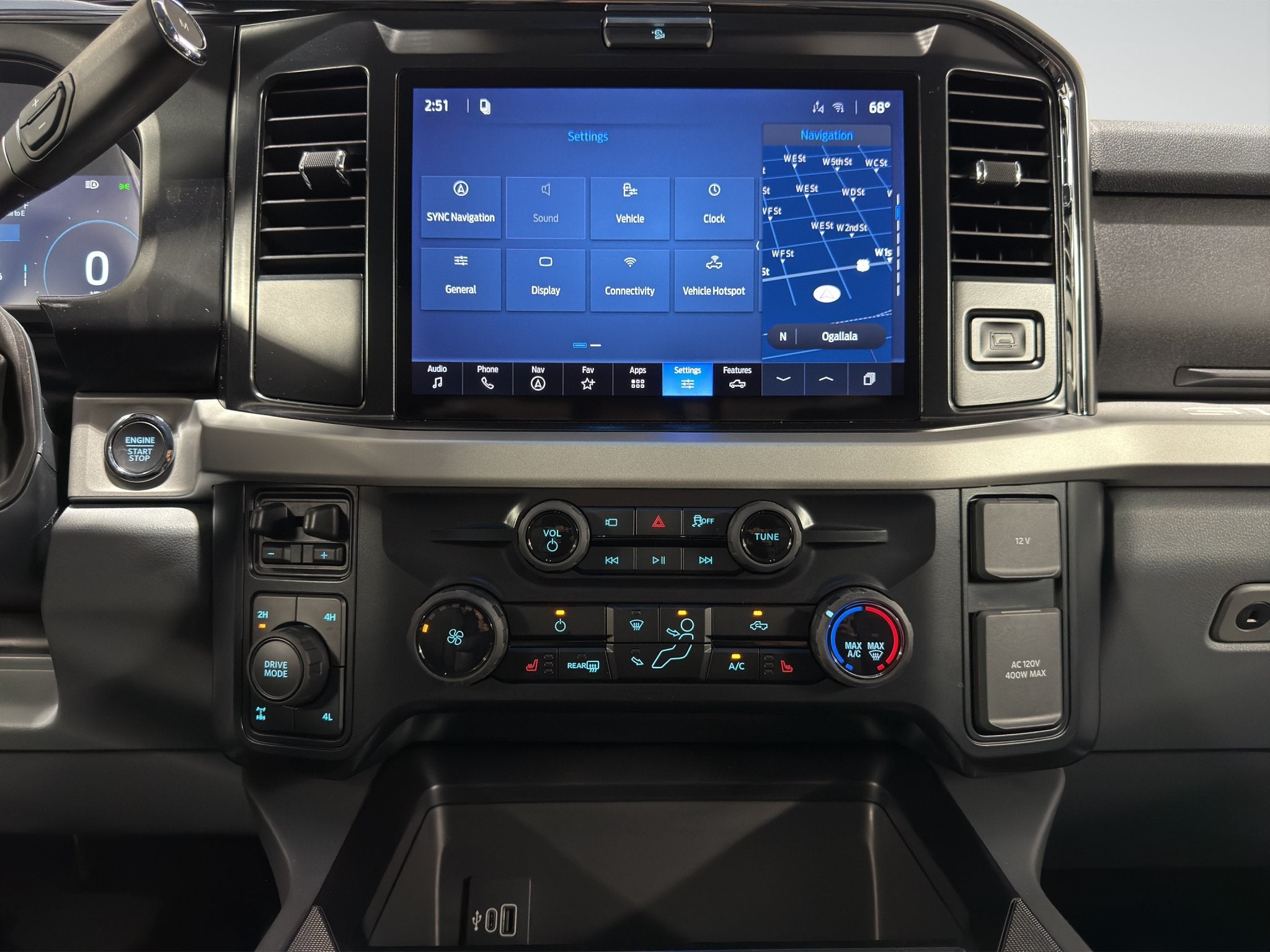 2027 Ford Super Duty F-250 SRW F-250® XLT