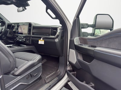2026 Ford Super Duty F-350 SRW F-350® Platinum®