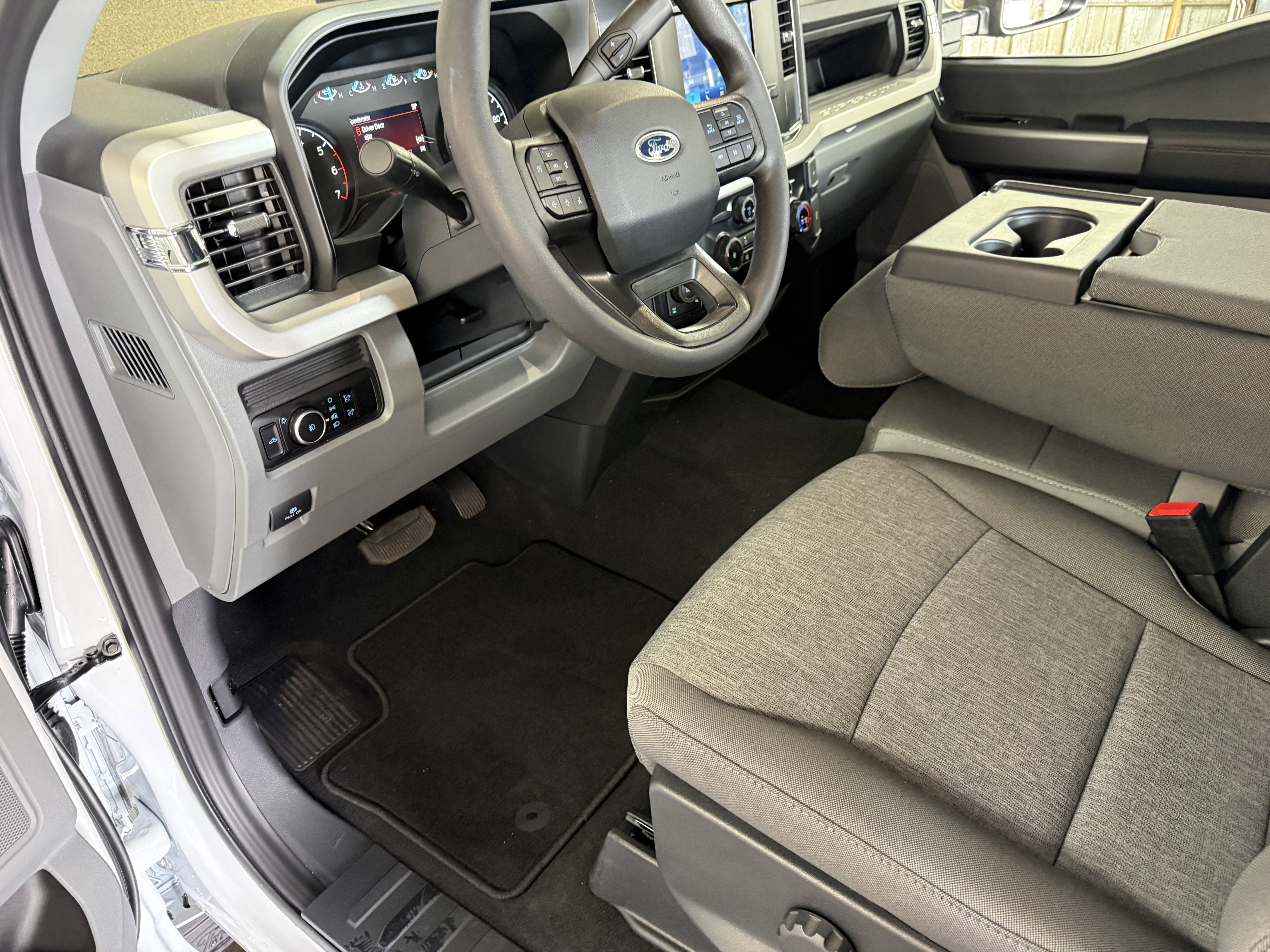 2026 Ford Super Duty F-350 SRW F-350® XL