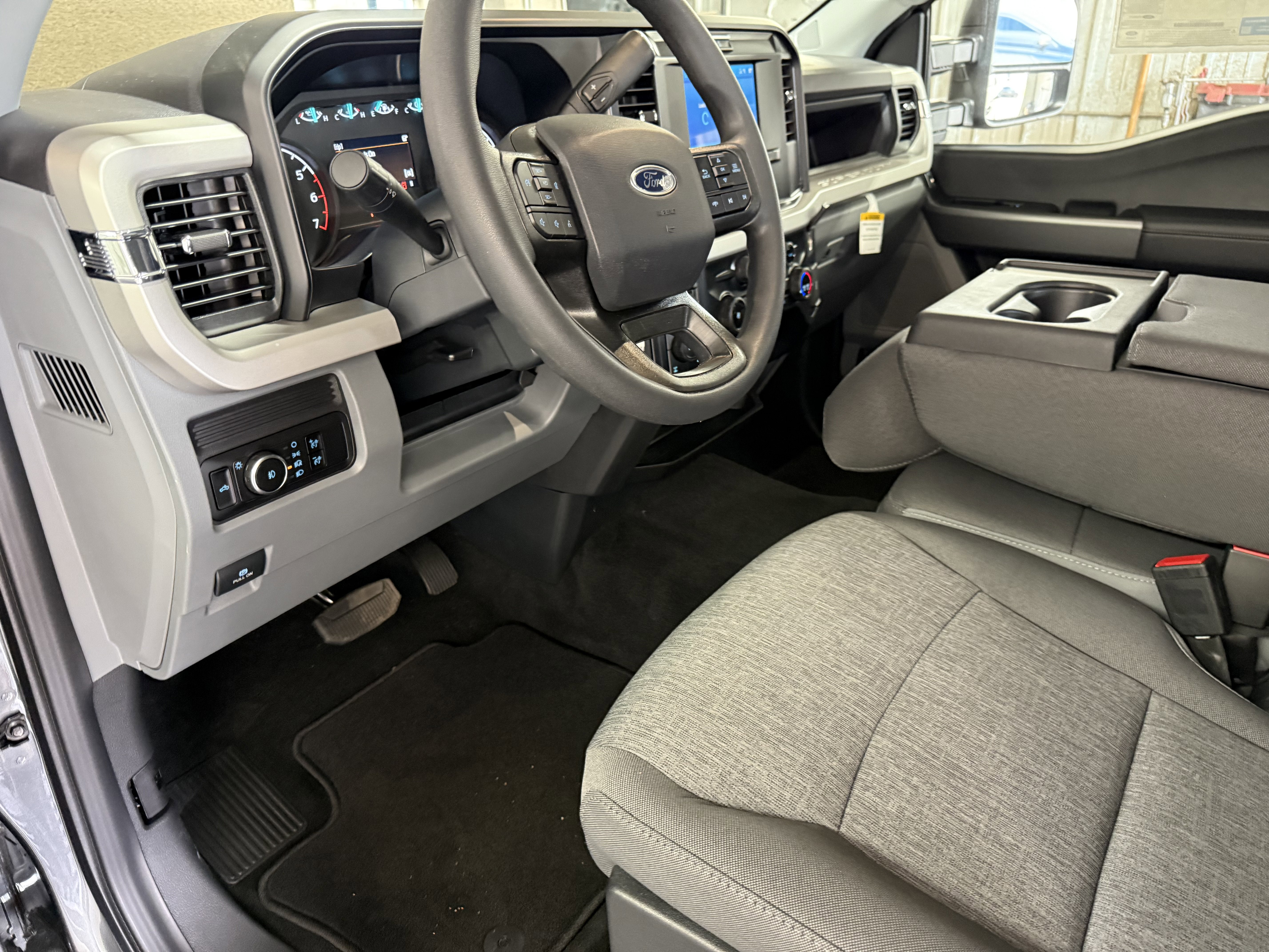 2026 Ford Super Duty F-350 SRW F-350® XL