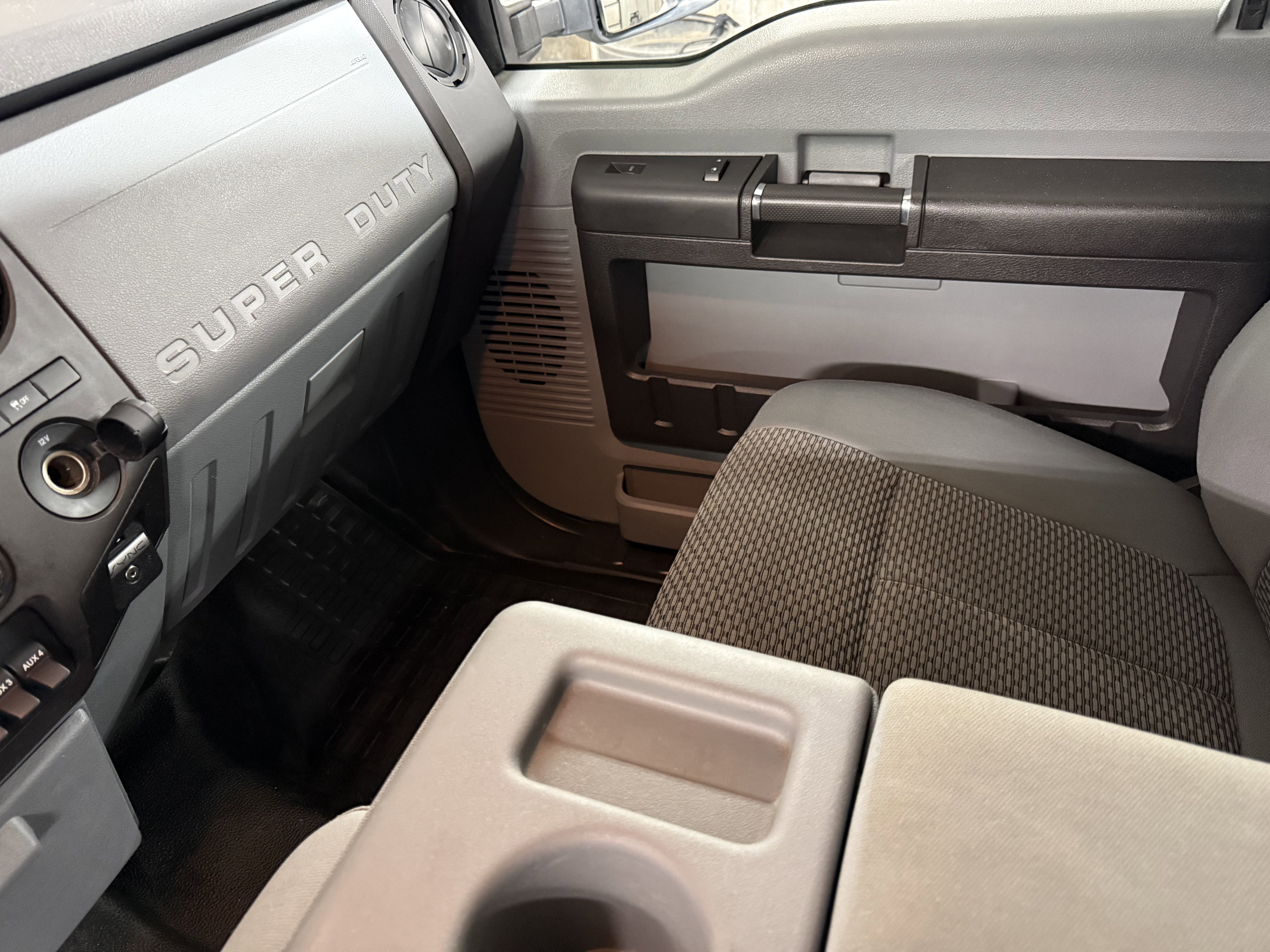 2015 Ford Super Duty F-350 SRW XL