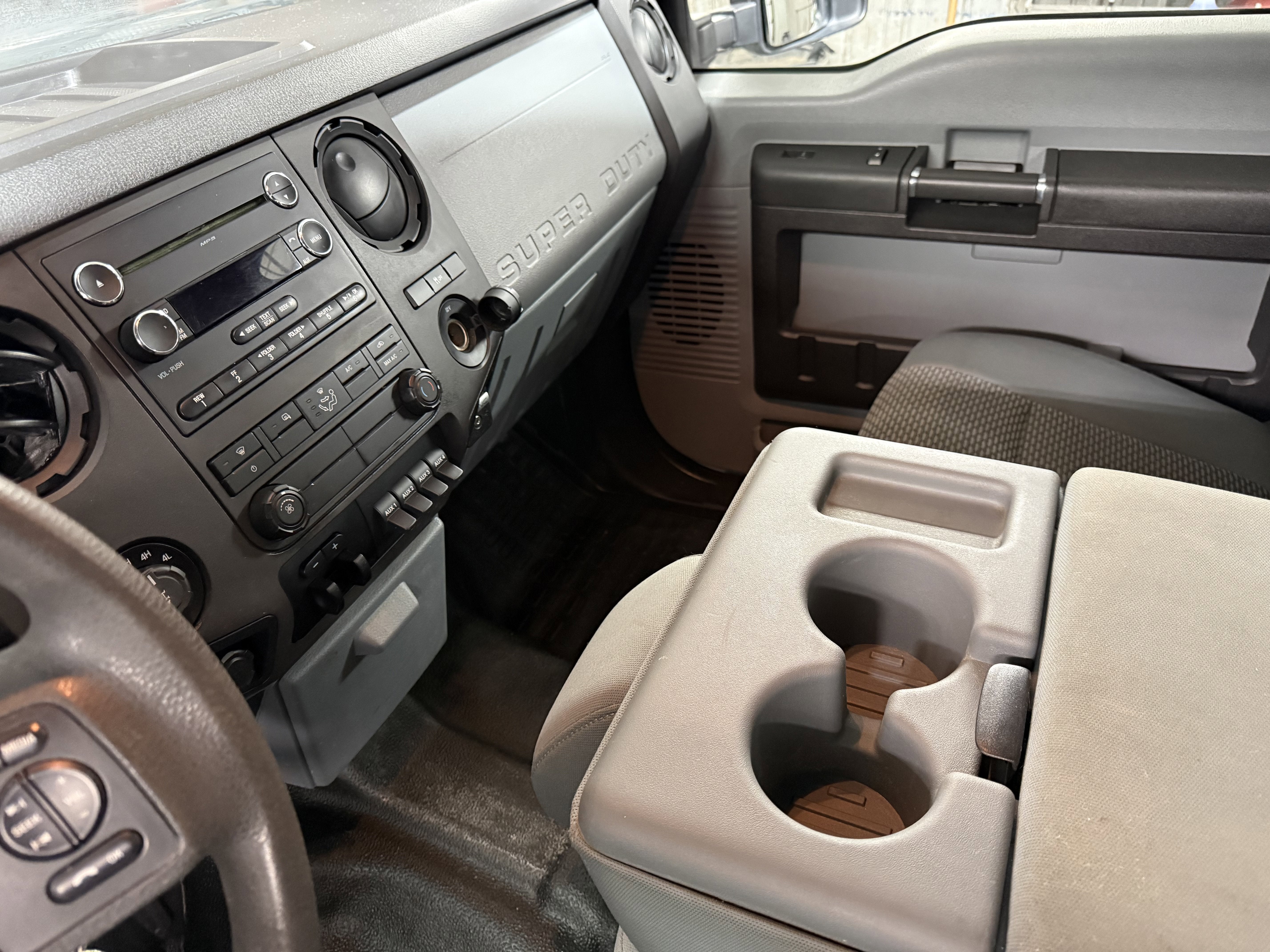 2015 Ford Super Duty F-350 SRW XL