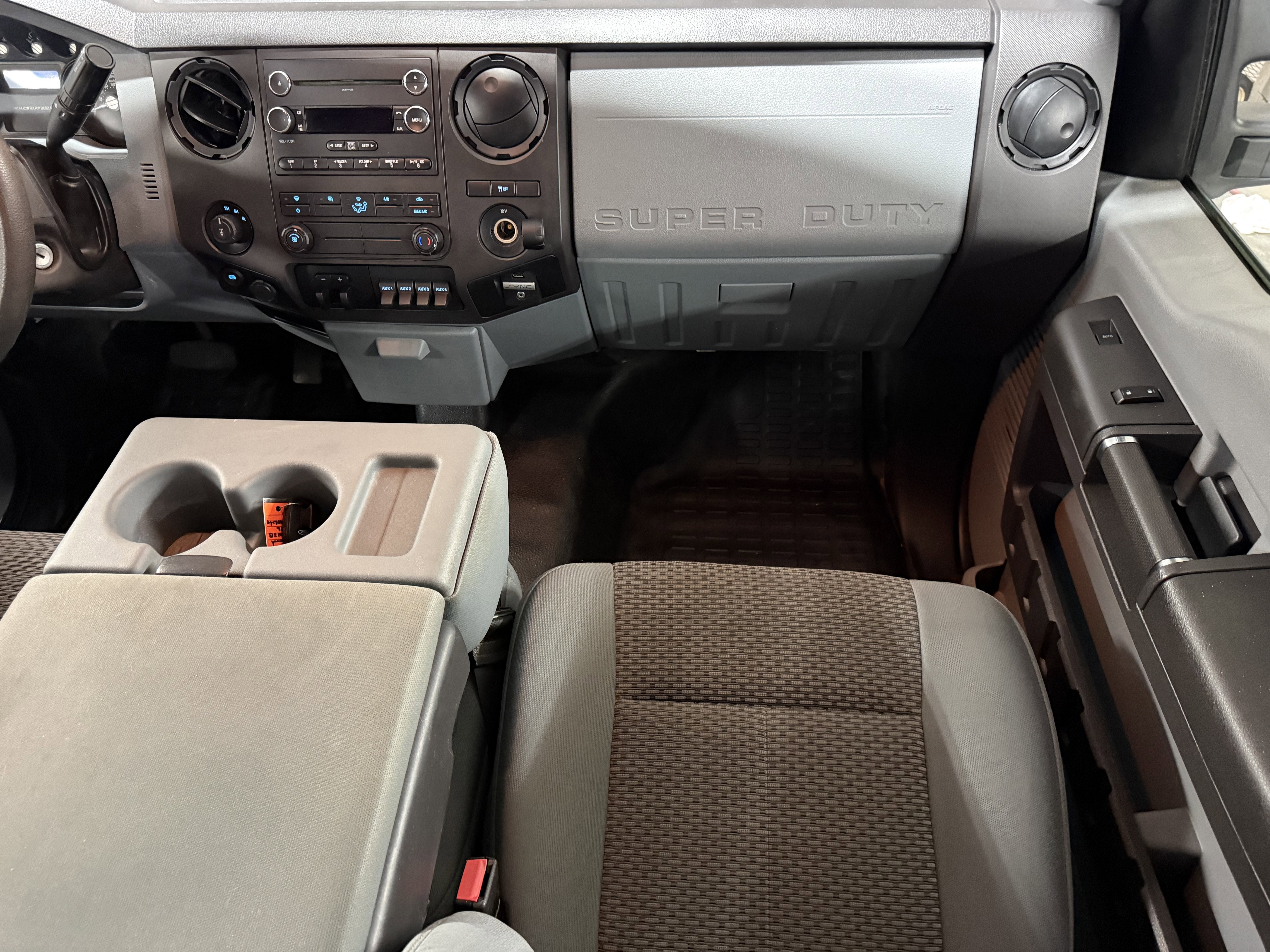 2015 Ford Super Duty F-350 SRW XL