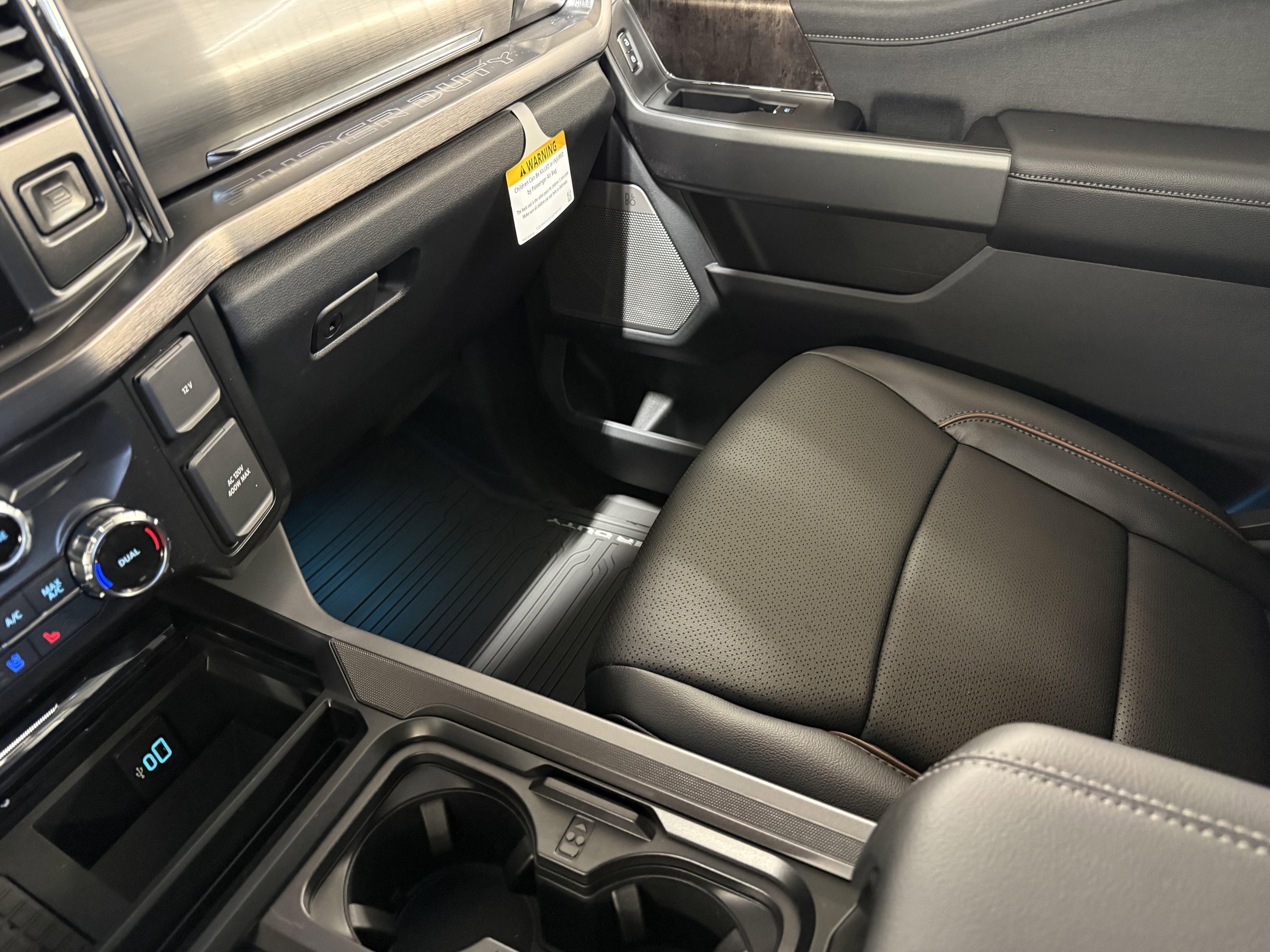 2026 Ford Super Duty F-350 SRW F-350® Lariat®