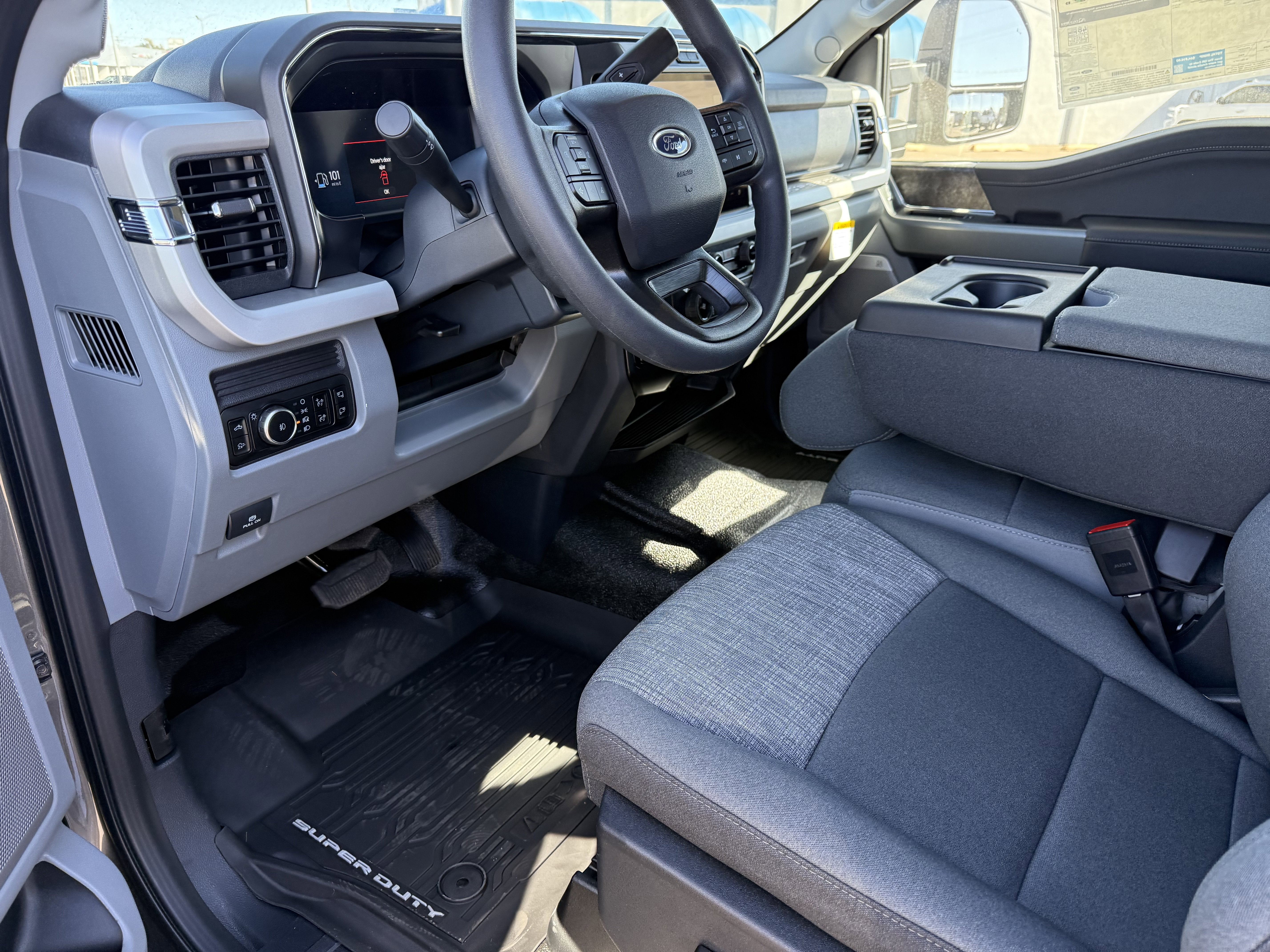 2026 Ford Super Duty F-350 SRW F-350® XLT