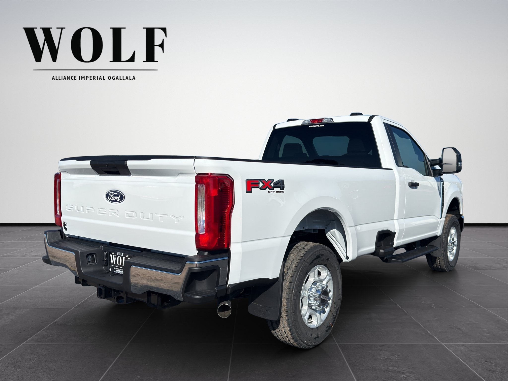 2027 Ford Super Duty F-350 SRW F-350® XLT