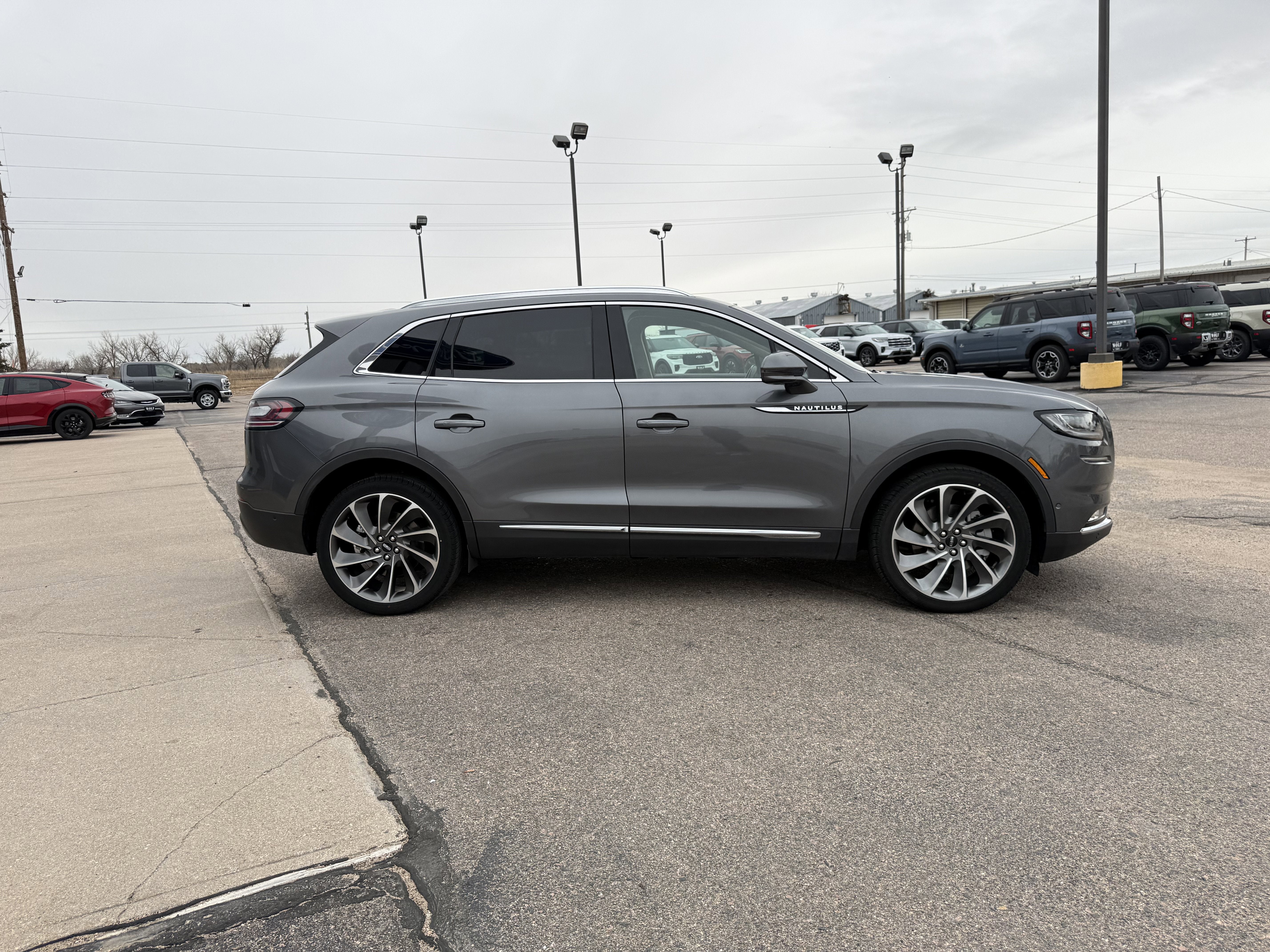 2022 Lincoln Nautilus Reserve