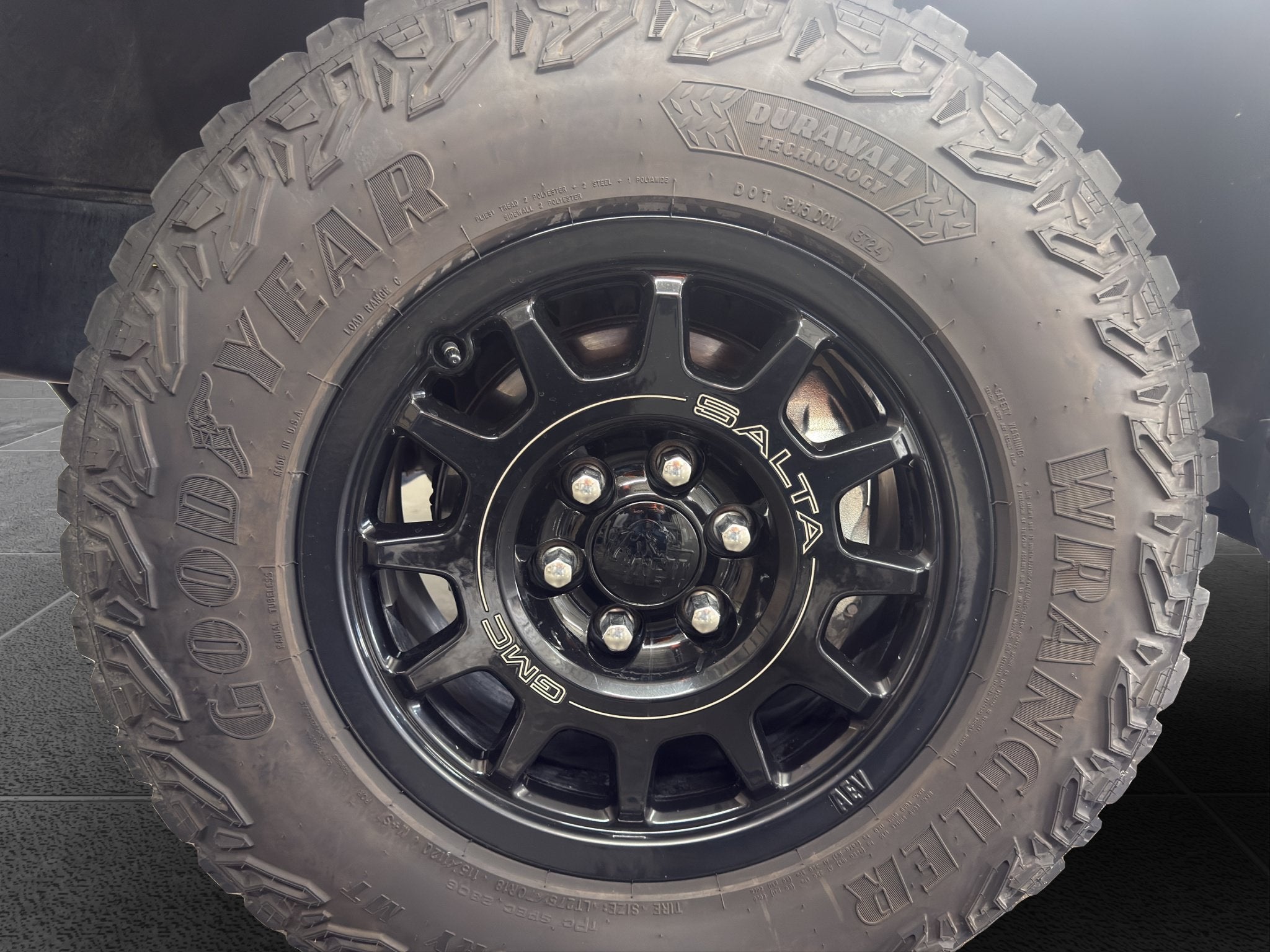 2025 GMC Sierra 1500 AT4X