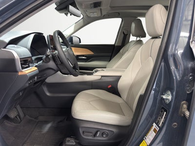 2024 Toyota Grand Highlander Platinum