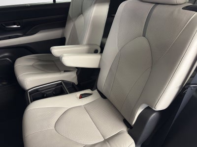 2024 Toyota Grand Highlander Platinum